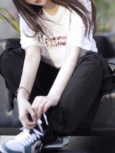 一二線(xiàn)品牌女裝庫(kù)存尾貨馬可未